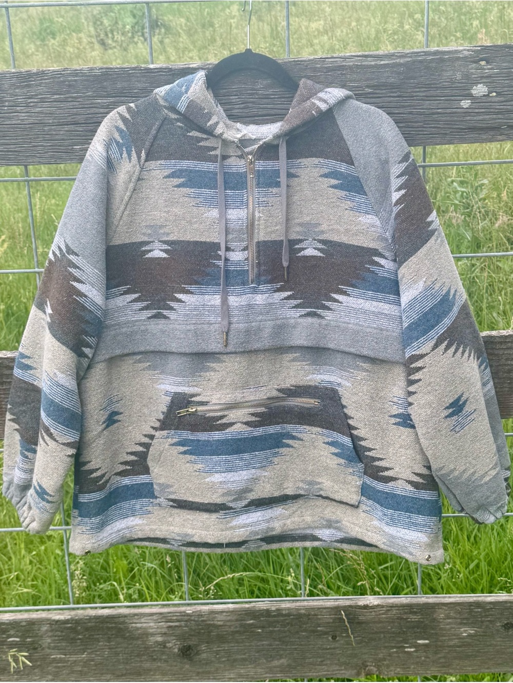 Main Strip Aztec Baja Hoodie Pullover Large Gray Blue Southwestern Boho Oversize